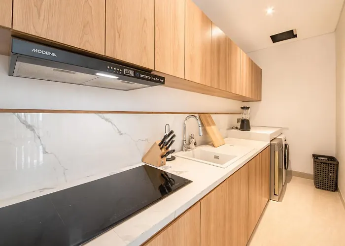 Modern 4 Bedroom Ocean View Дом отдыха *