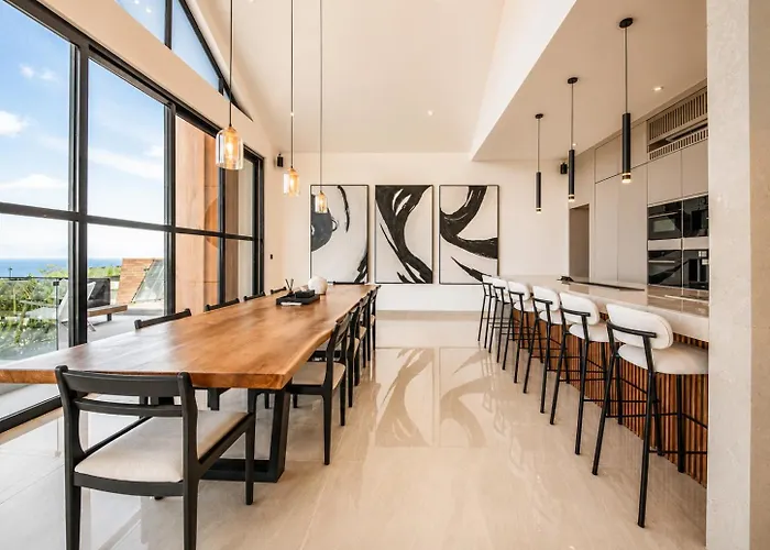 Modern 4 Bedroom Ocean View Дом отдыха *