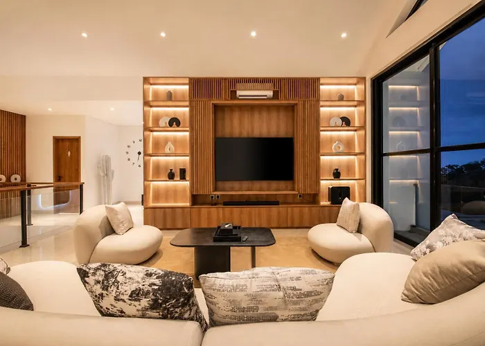 Дом отдыха Modern 4 Bedroom Ocean View