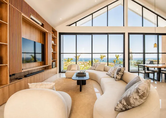 Дом отдыха Modern 4 Bedroom Ocean View