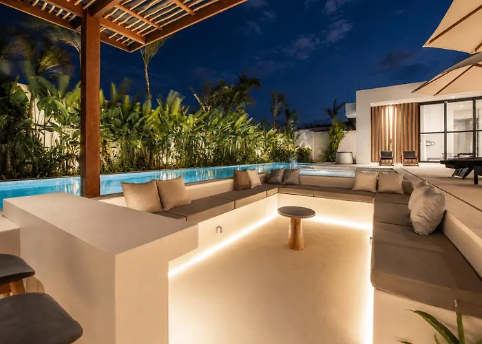 Modern 4 Bedroom Ocean View *