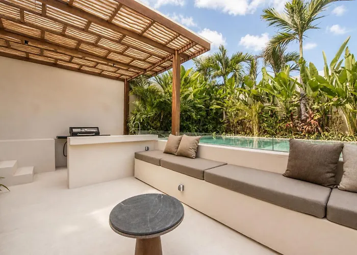 Modern 4 Bedroom Ocean View Нуса-Дуа